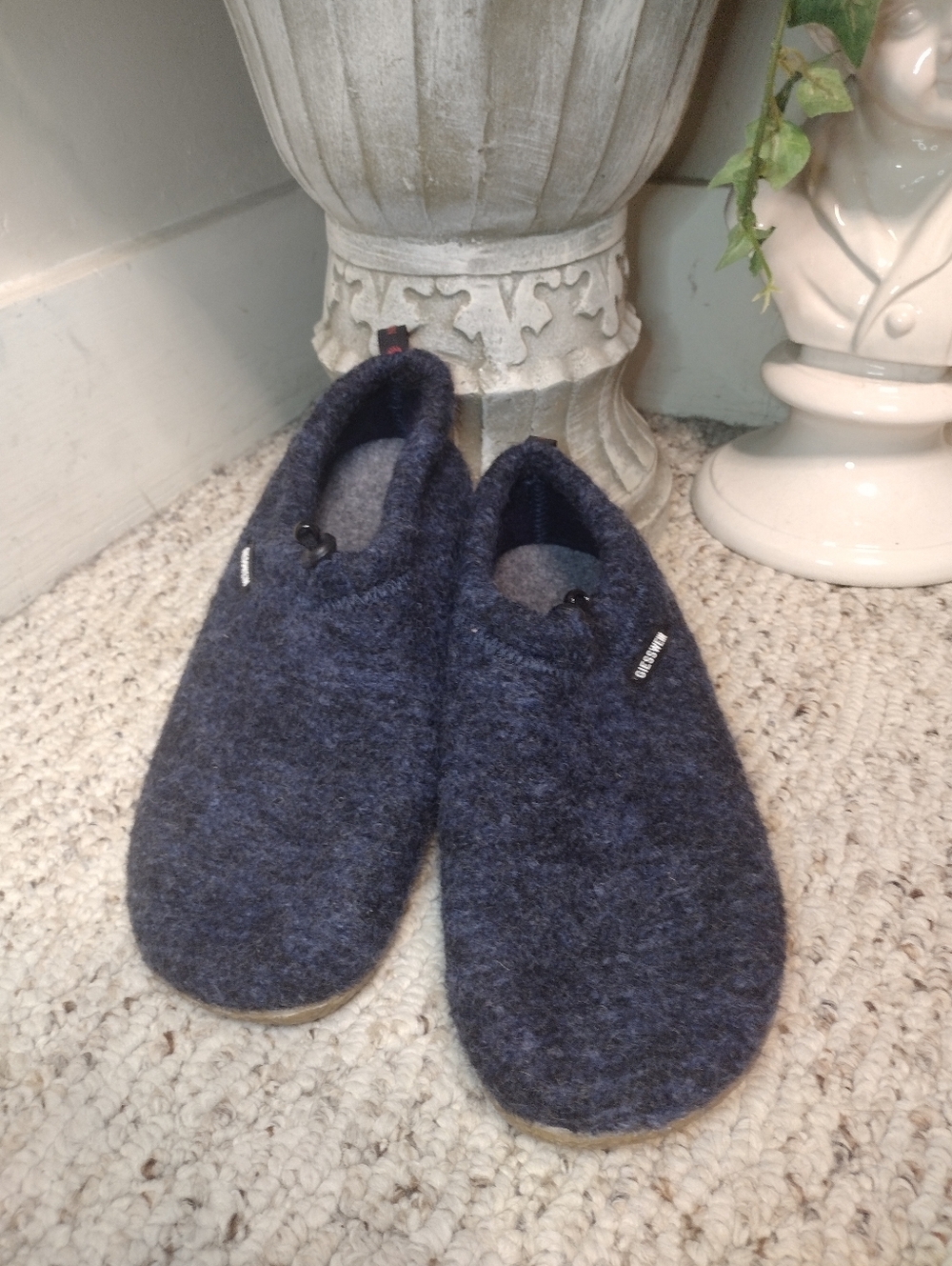 Giesswein Vent Women's Dark Blue Wool Slip-On Slippers - Picture 2 of 6